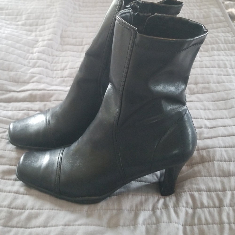 Black mid ankle boots